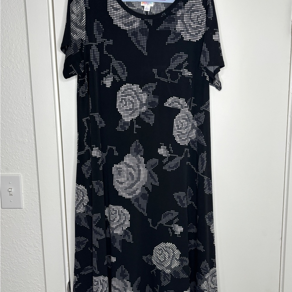 LuLaRoe “Carly” High Low Dress